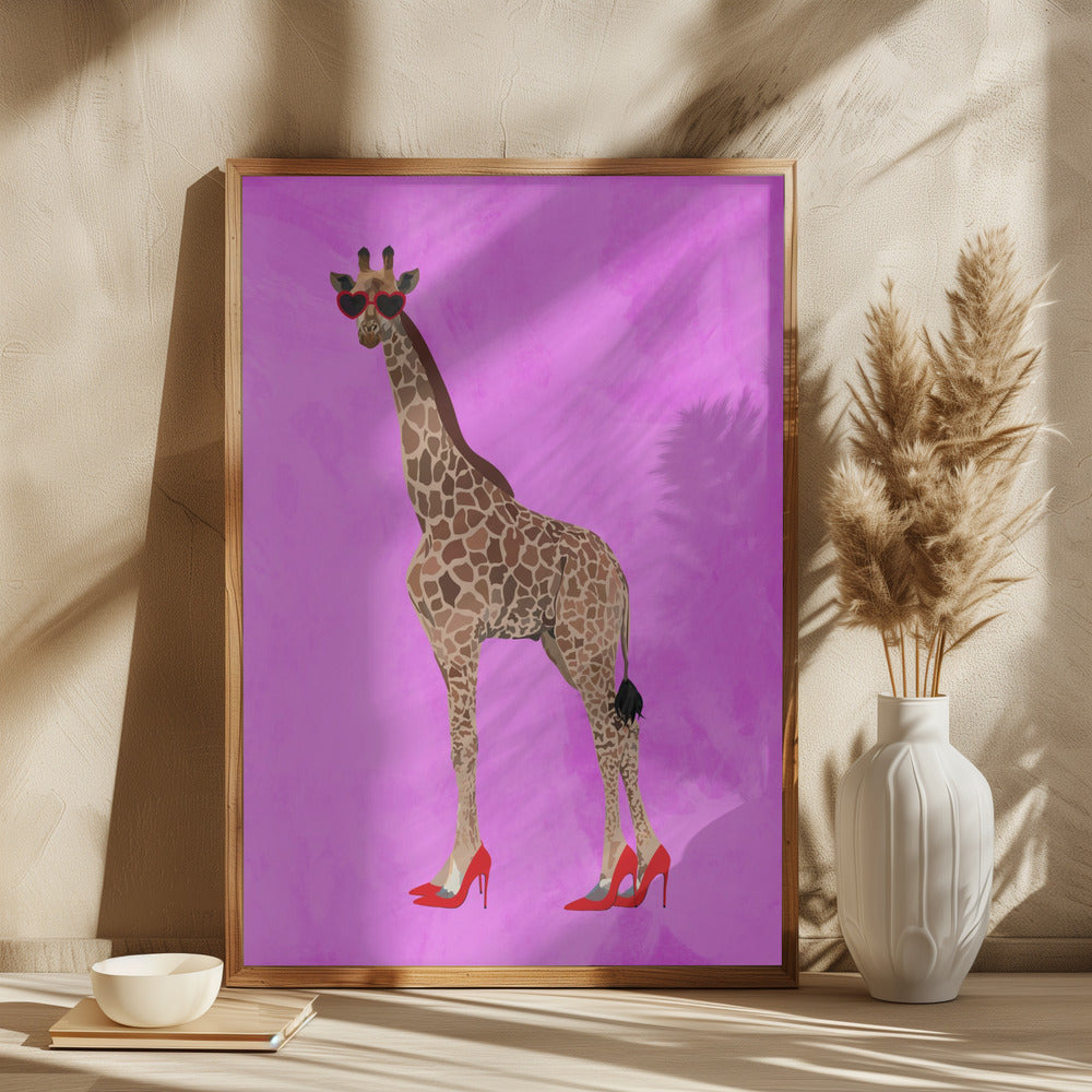 Giraffe wearing heels and heart glasses pink - plakatstore